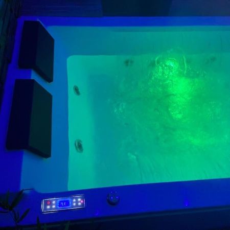 Lover Dose Spa Виерзон Екстериор снимка