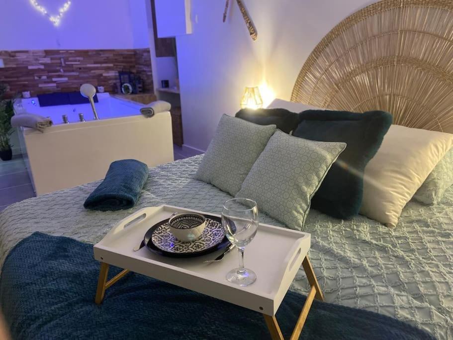 Lover Dose Spa Виерзон Екстериор снимка