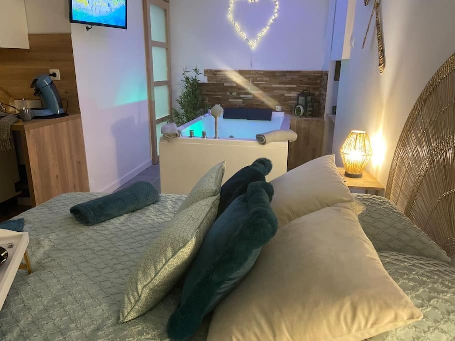 Lover Dose Spa Виерзон Екстериор снимка